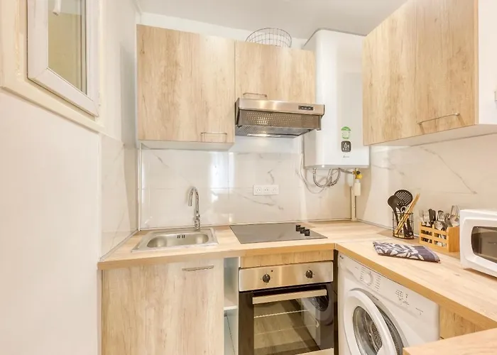 25M2 Cosy Proche Metro 11 - 6 Min A Pied